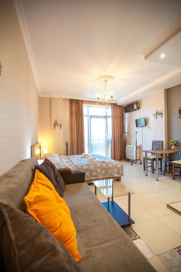 Beautiful Tbilisi On Meskhishvili Turn Apartment Ngoại thất bức ảnh