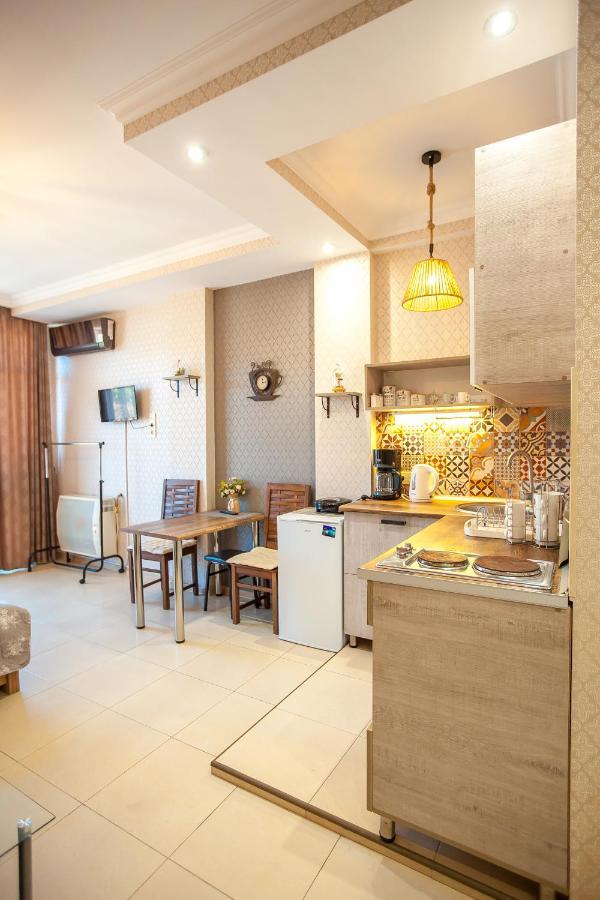 Beautiful Tbilisi On Meskhishvili Turn Apartment Ngoại thất bức ảnh